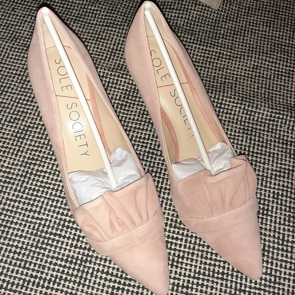 Sole society suede light pink pumps